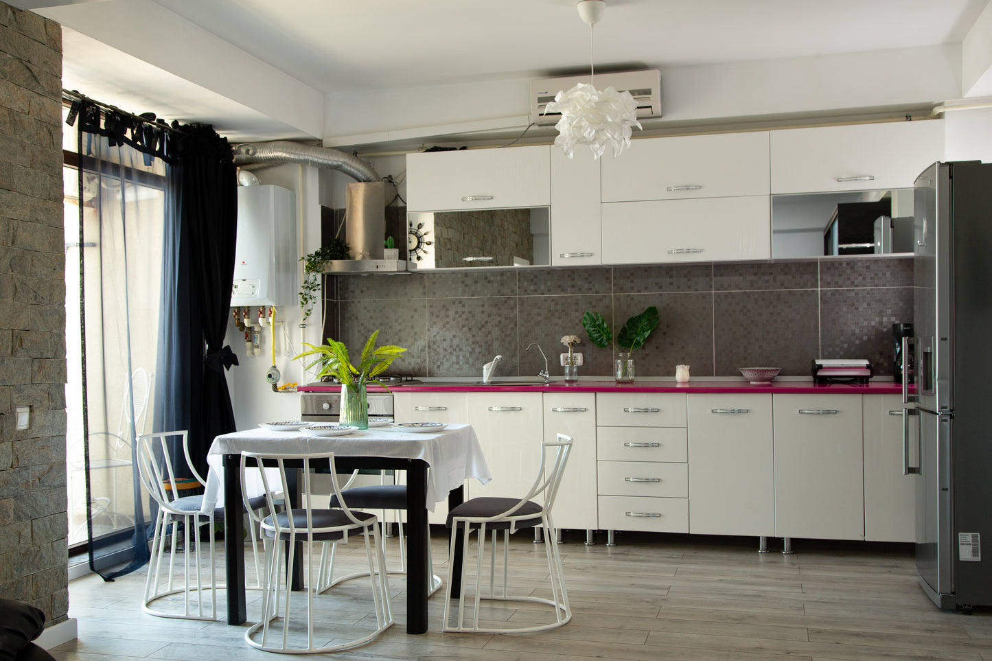 Scaun dining Luqa, negru mat